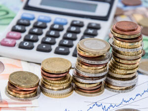 52% от българите спестяват, за да платят навреме данъците си