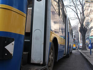 Пускат пробно ново поколение електробус в София