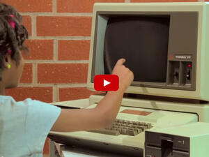 Реакцията на деца към стари компютри (ВИДЕО)