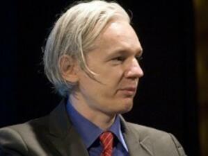 Интерпол включи създателя на "Уикилийкс" в списъка на най-издирваните