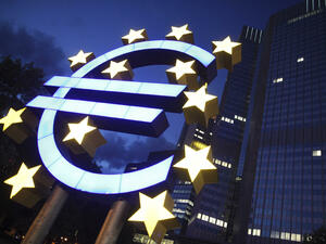 ЕЦБ запази основната си лихва до рекордно ниските 0,15%