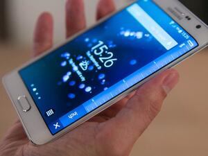Samsung представи дългоочаквания Galaxy Note 4 и смартфон с извит екран (Снимки и видео)