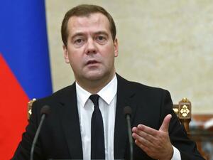 Русия въвежда вносни мита за украински стоки по заповед на Медведев