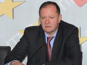 Миков пред "Ройтерс": Заради бездействието на БНБ по казуса КТБ Искров трябва да подаде оставка