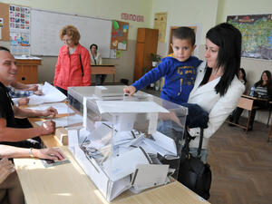 Малко над 35% от българите са гласували за нов парламент към 16:00 часа