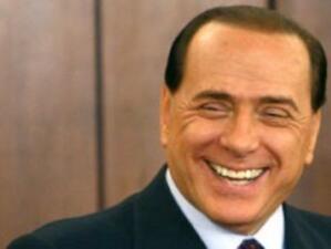 Силвио Берлускони ще преговаря за кризата с боклука в Неапол