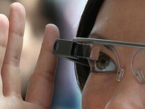 Intel започва да разработва смарт очила съвместно с Luxottica