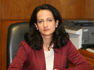 Кабинетът избра Карина Караиванова за управител на Черноморската банка в България