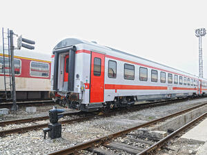 Реформата в БДЖ трябвало да започне със спирането на повече от 150 влака