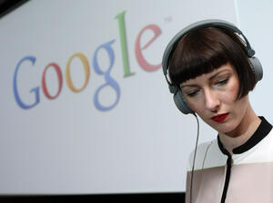 Google се състезава сам със себе си – включва нова музикална услуга