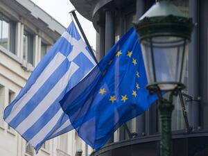 Еврогрупата подкрепи отпускането на мостов заем за Гърция
