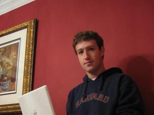 Марк Зукърбърг дарява 99% от акциите си във Facebook