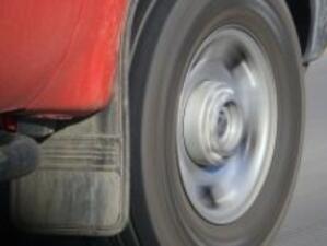 Провериха 5000 камиона и автобуса за износени гуми