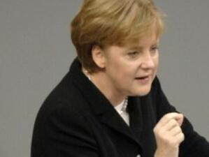 Меркел иска животът на немските ядрени централи да бъде удължен