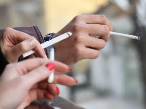 Нови регулации забраняват търговията с ароматизирани цигари