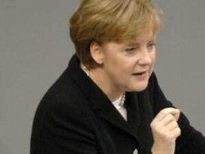 Меркел отхвърли съпротивата срещу планирания данък върху атомната енергетика