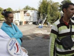 Франция плаща милиони за репатрирането на роми