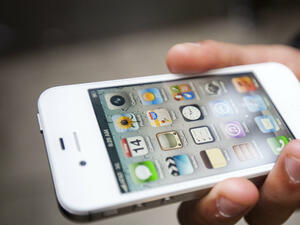 Apple представя новия iPhone SE