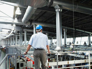 Индустриалното производство в България през февруари расте на годишна основа
