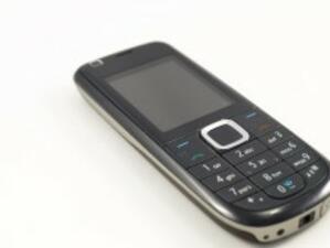 КЗК: GSM операторите създават пречки пред потребителите