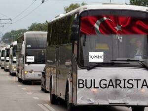 50 автобуса от Турция се изсипаха в Хасково! Опасяват се от двоен вот