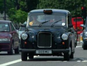 Британски таксиметров шофьор получи 300 000 евро бакшиш