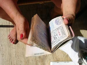 Българите могат да пътуват без визи до 169 държави