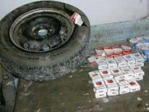 На Калотина задържаха цигари, скрити в движеща се гума