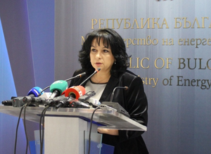 Петкова: Няма как правителството да оказва въздействие на сделката за ЧЕЗ