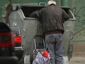 Евростат: Почти половината българи живеят в риск от бедност