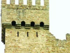 Един от символите на Велико Търново се разпада заради липса на пари
