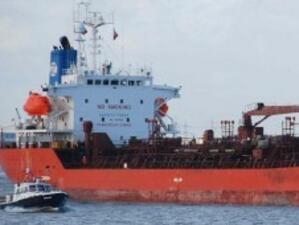 Сомалийските пирати пуснаха "Сейнт Джеймс Парк" с петима българи на борда