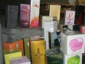 Задържаха 320 контрабандни парфюма на Малко Търново