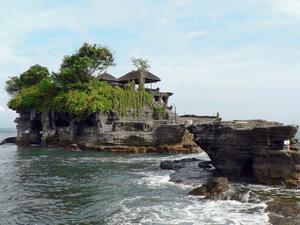 Индонезия решава откъде да започне да възстановява туризма