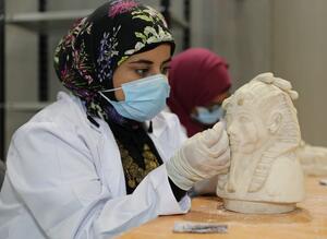 Египет ще печели пари, като продава копия на древни артефакти на туристите