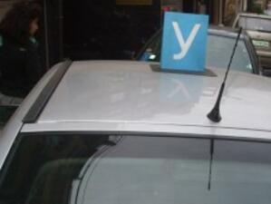 Направиха изненадващи проверки в кабинетите за кандидат-шофьори във Враца и Монтана