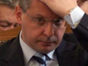 Станишев: Не виждам как Дянков може да запази поста си