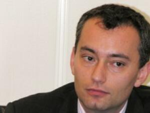Н. Младенов няма да прави промени в политическия екип на МВнР