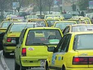 Таксиметровите шофьори в Пловдив искат места за стоянки