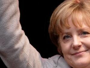 Ангела Меркел ще води преговори с ЕК относно дълговата криза на еврозоната