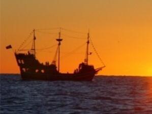 Пирати отвлякоха британски търговски кораб с българи на борда