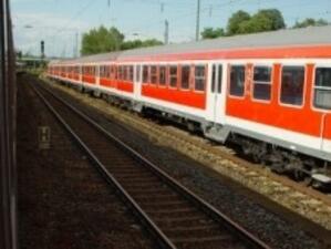 Международен влак стои блокиран в Габровско