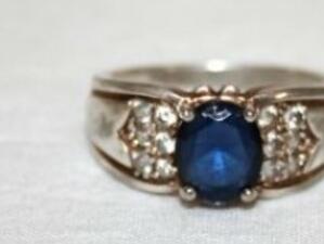 Продадоха пръстен с уникален син диамант