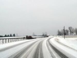 Очакват се силни ветрове и  заледявания по пътищата