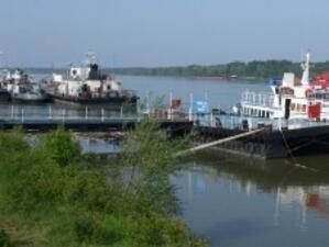4 кораба са заседнали по река Дунав
