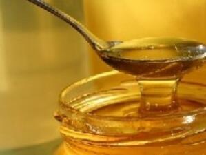 Пчелари: В големите магазини у нас се продава мед с влошено качество*
