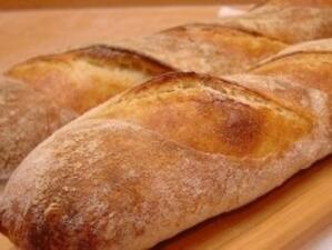 Парижани вече си купуват хляб от автомати