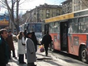 26 автобусни, трамвайни и тролейбусни линии, както и метрото, ще се движат в новогодишната нощ