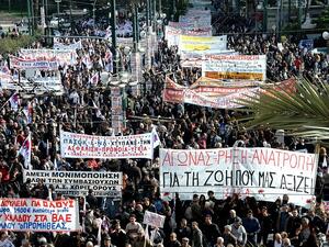 Лекари и аптекари стачкуват в Гърция