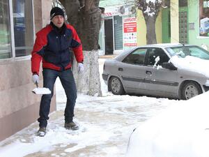 Над 400 физически и юридически лица от София с глоби за непочистен сняг